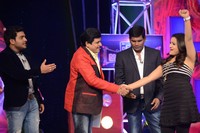 Ali Tho Jaliga Show Photos